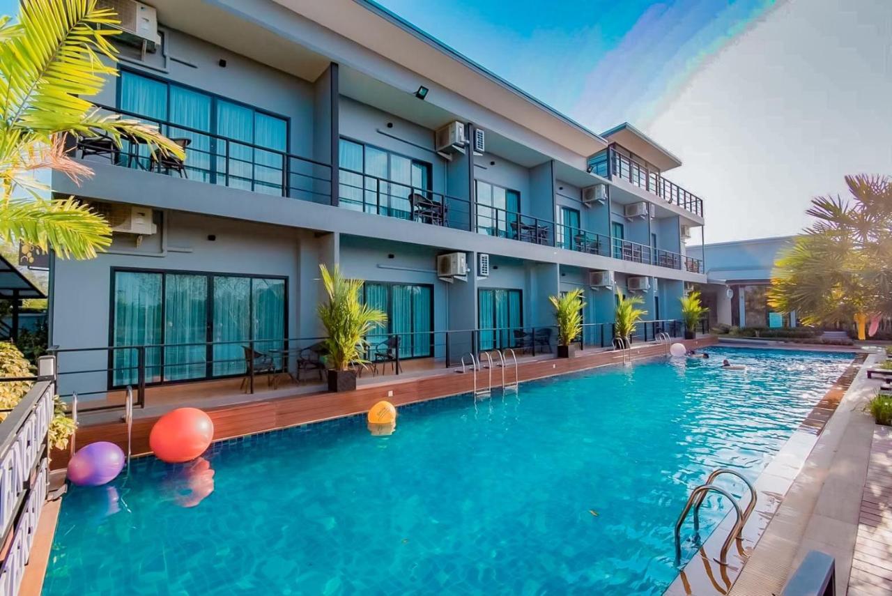 Phuengluang Riverside Hotel Chanthaburi Luaran gambar