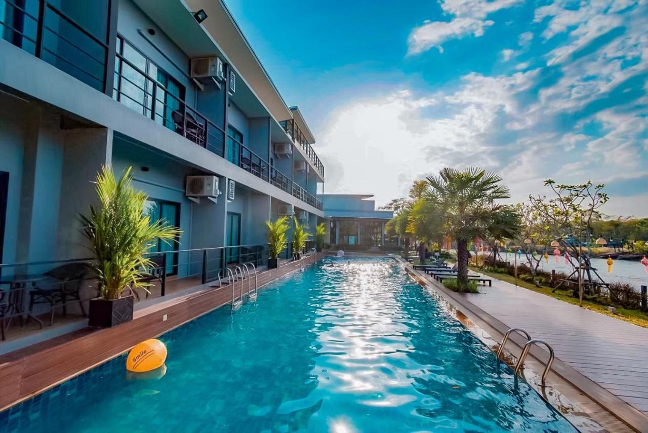 Phuengluang Riverside Hotel Chanthaburi Luaran gambar