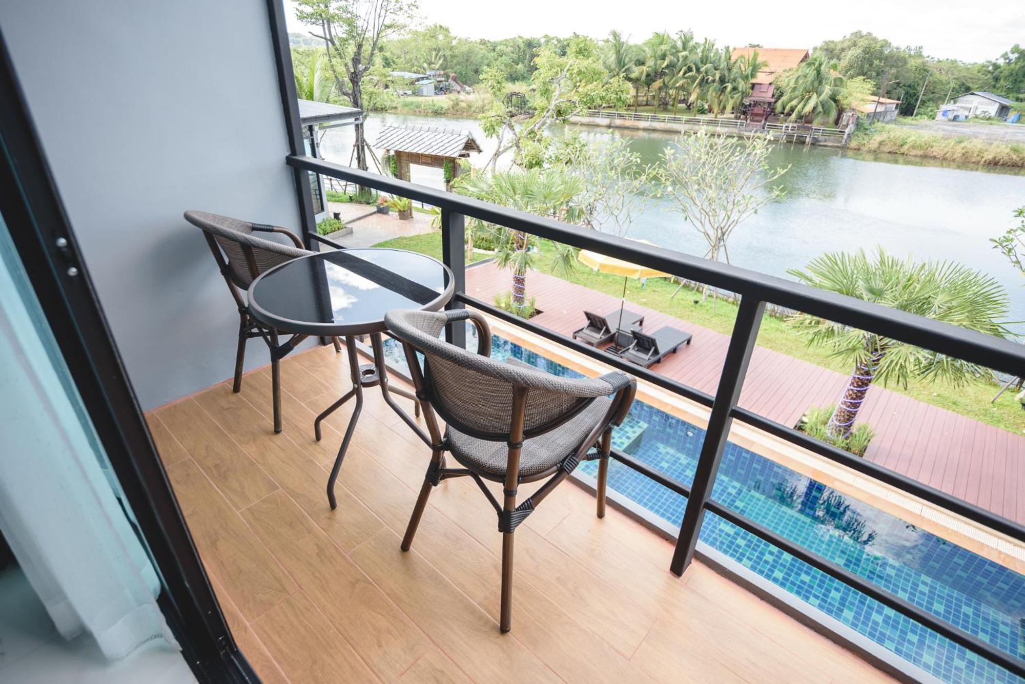 Phuengluang Riverside Hotel Chanthaburi Luaran gambar