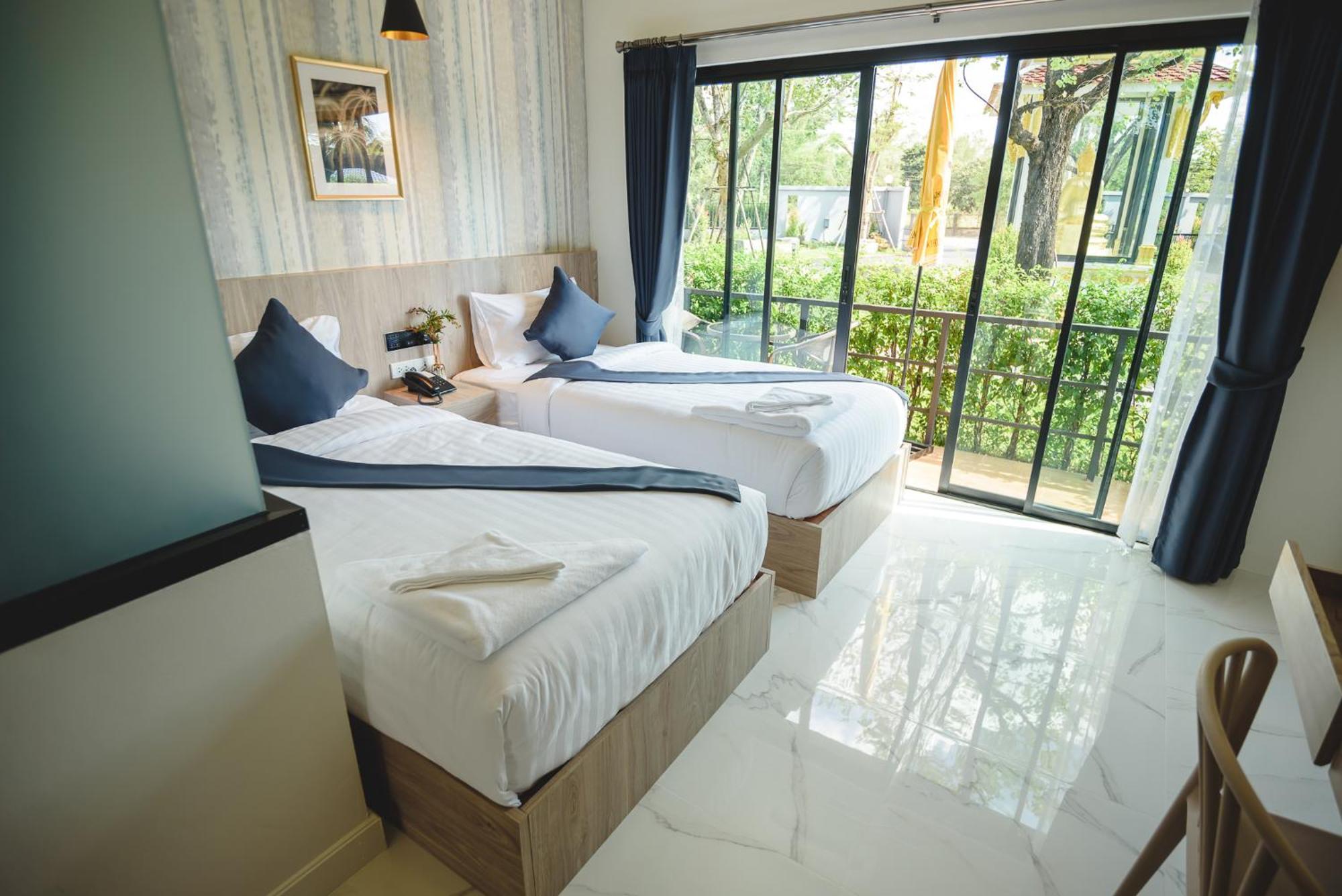 Phuengluang Riverside Hotel Chanthaburi Luaran gambar