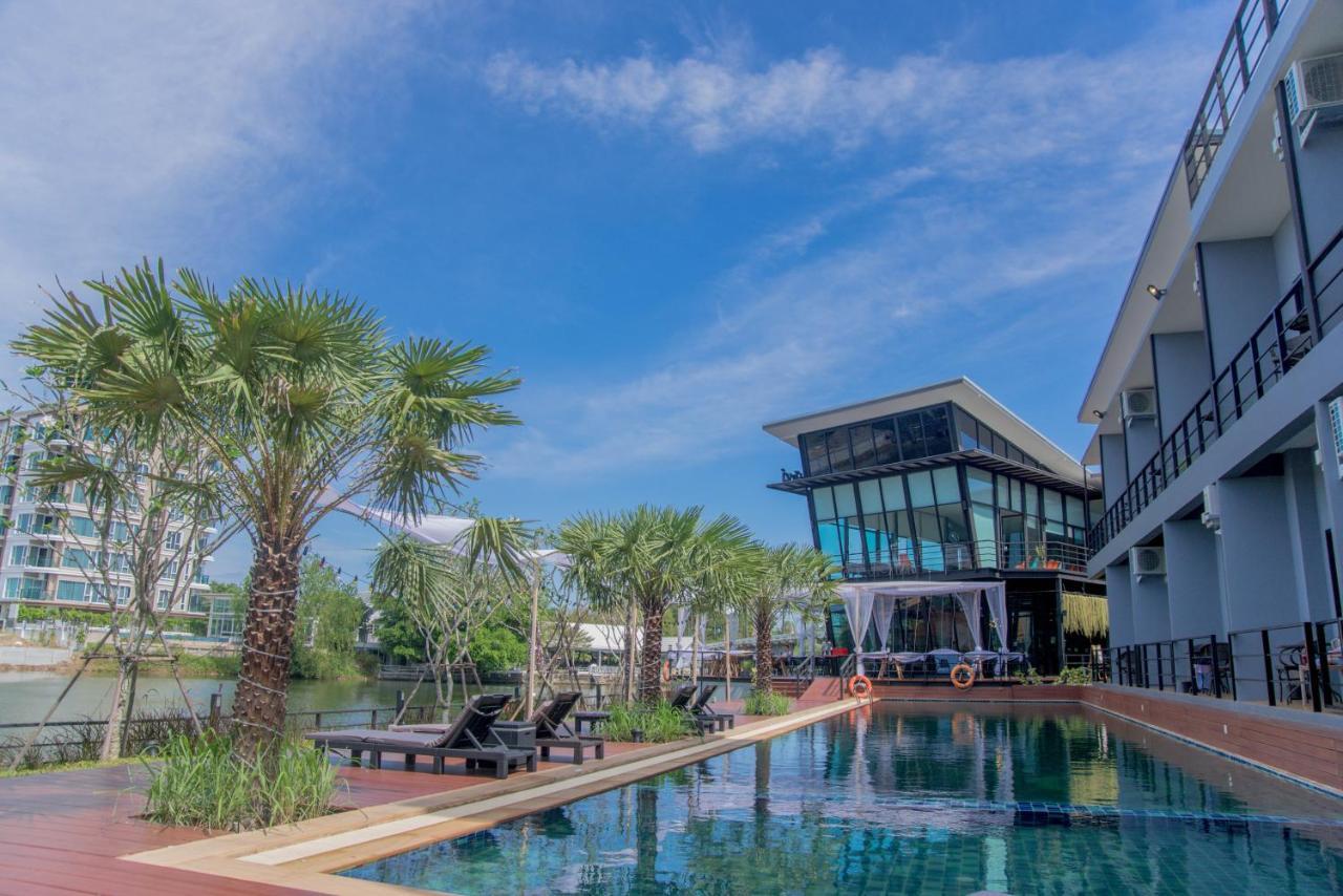 Phuengluang Riverside Hotel Chanthaburi Luaran gambar
